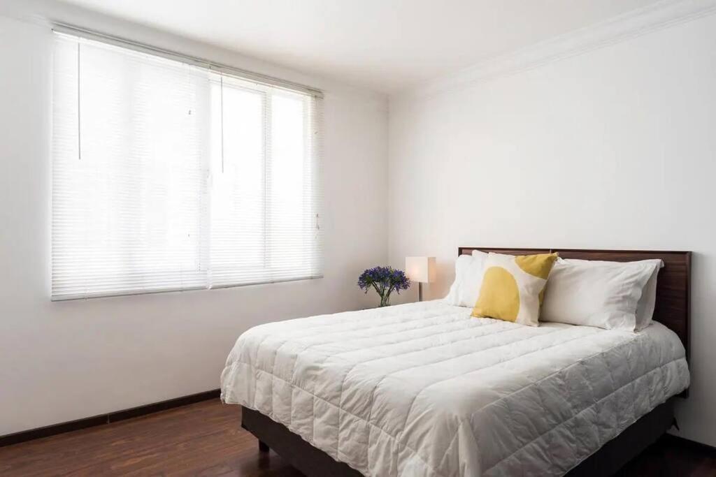 Apartment Condesa Campeche: Modern 2br With Open Spaces Mexico City